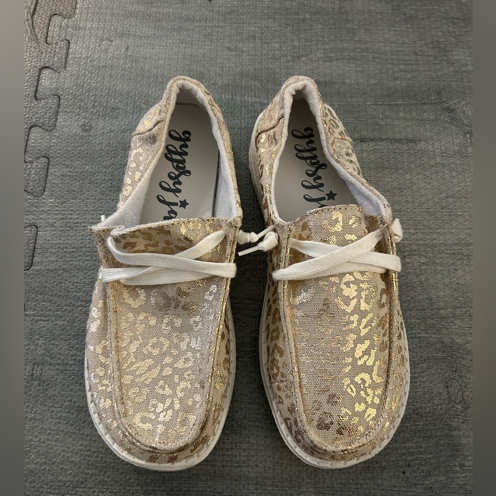 Gypsy Jazz Gold Leopard Flats. Size 8.